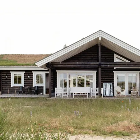 Nordisk Bjaelkehytte Med Alpestemning 別荘